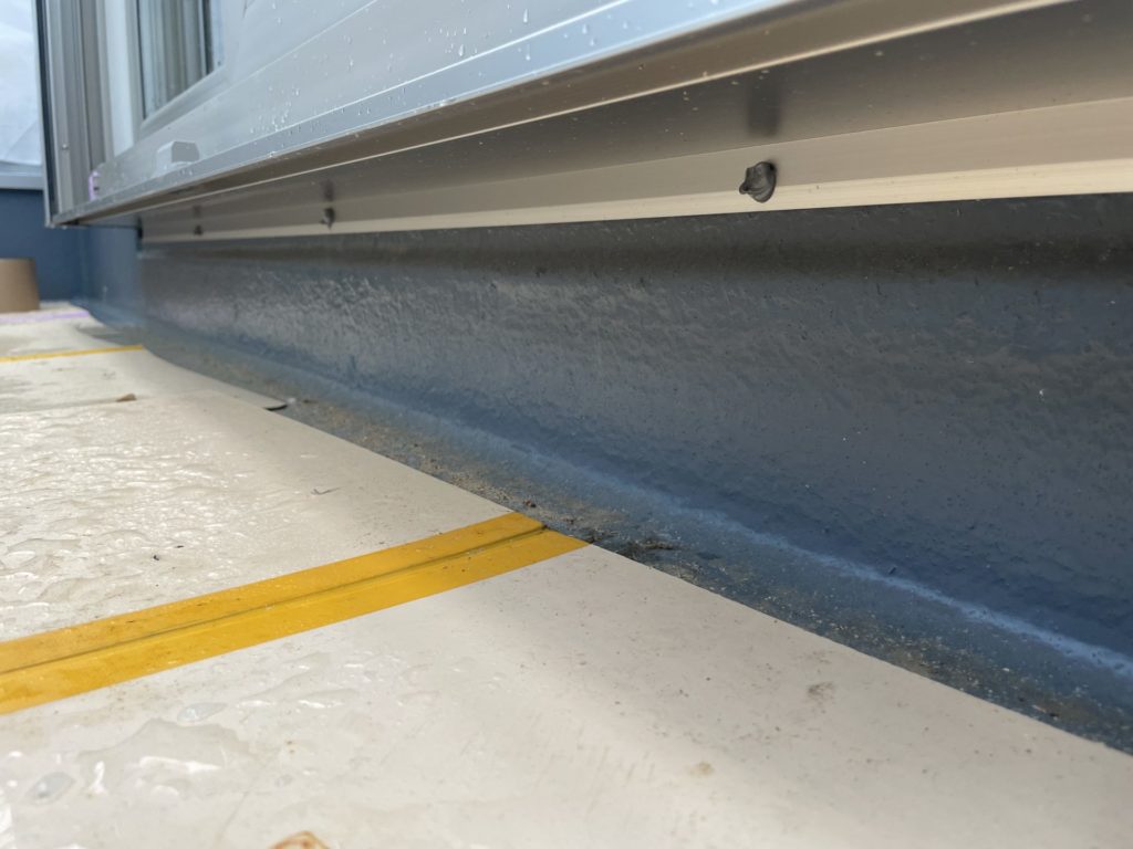 バルコニーサッシの防水シール